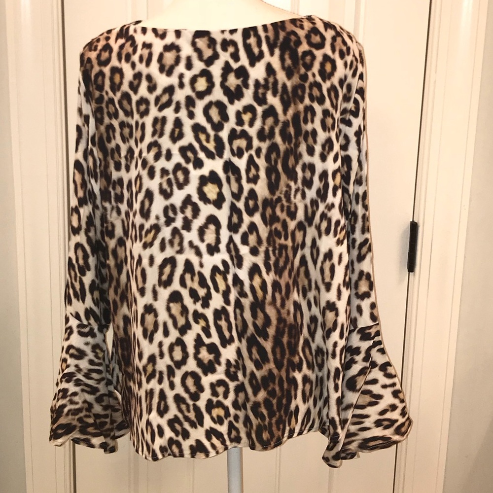 Karen Kane chiffon bell sleeve blouse Sz L - Picture 3 of 6